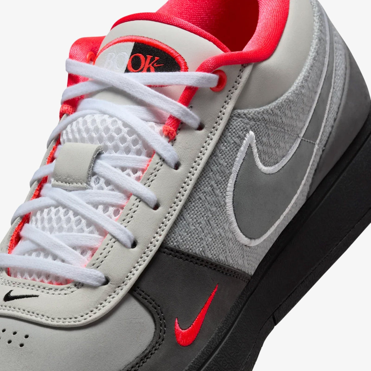 Book 1 "AM 95 Solar Red"