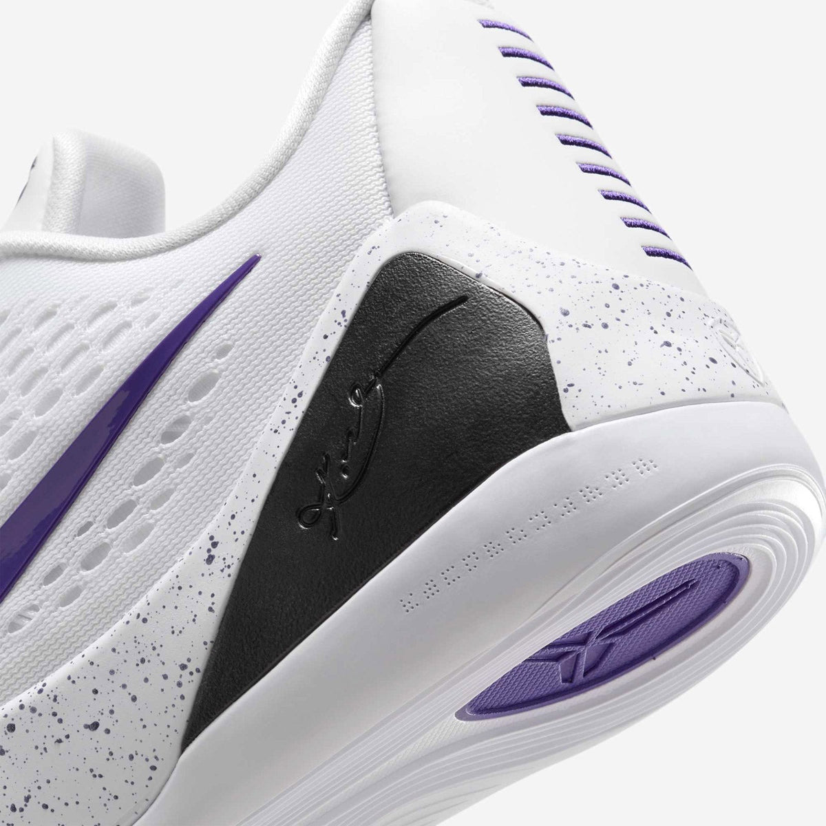 Kobe 9 Elite Low Protro "White Court Purple"