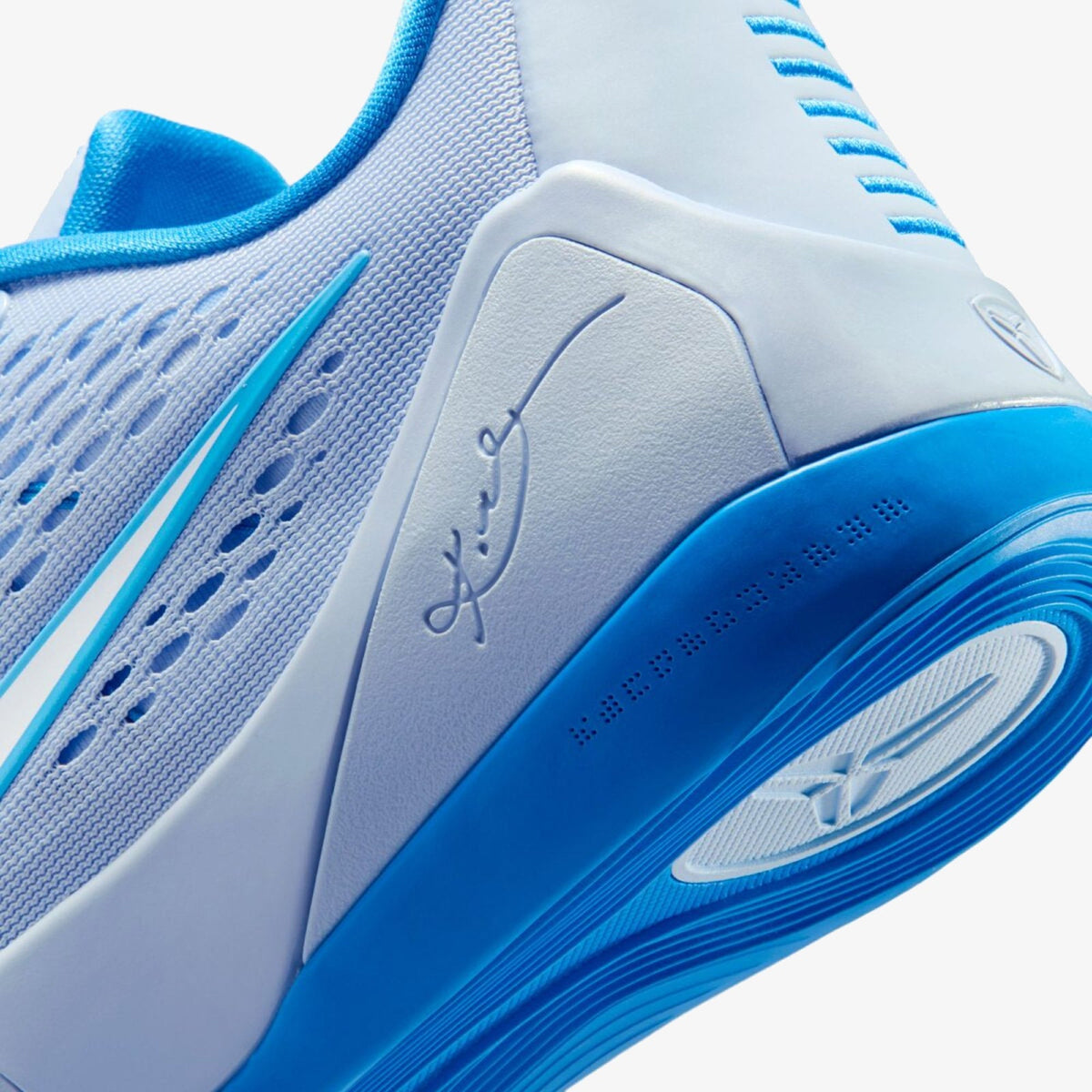 Kobe 9 Elite Low Protro "Hydrogen Blue"